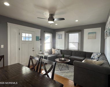 208 15th Avenue - Photo Thumbnail 4