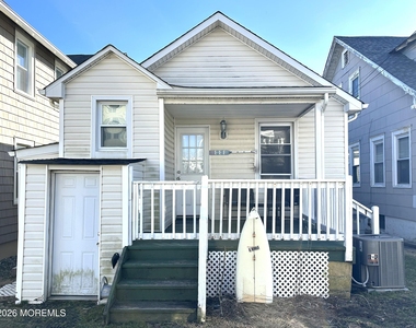 208 15th Avenue - Photo Thumbnail 5