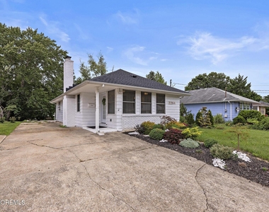 2264 Hovsons Boulevard - Photo Thumbnail 1