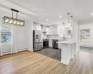 2264 Hovsons Boulevard - Photo Thumbnail 8