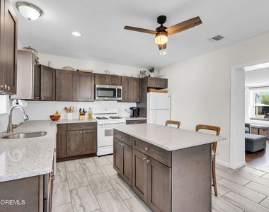 253 1st Street - Photo Thumbnail 10