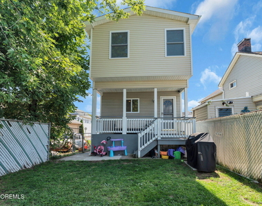 253 1st Street - Photo Thumbnail 38