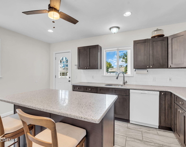 253 1st Street - Photo Thumbnail 12