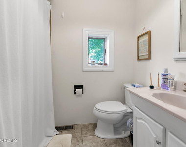 16 Browns Lane - Photo Thumbnail 32