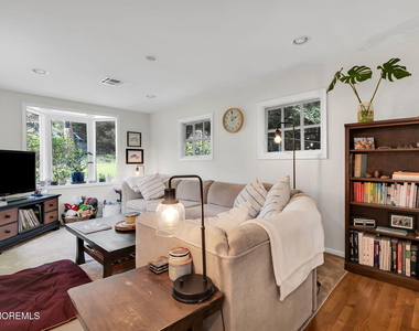 16 Browns Lane - Photo Thumbnail 19