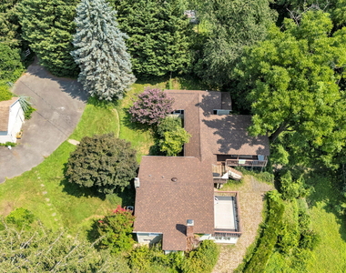 16 Browns Lane - Photo Thumbnail 9