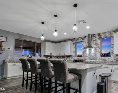 13532 W Sierra Vista Drive - Photo Thumbnail 29