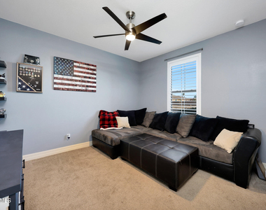 13532 W Sierra Vista Drive - Photo Thumbnail 37