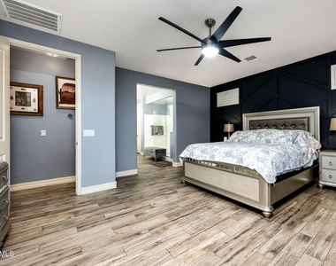13532 W Sierra Vista Drive - Photo Thumbnail 46