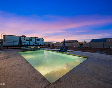 13532 W Sierra Vista Drive - Photo Thumbnail 53