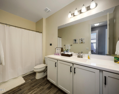 13532 W Sierra Vista Drive - Photo Thumbnail 41