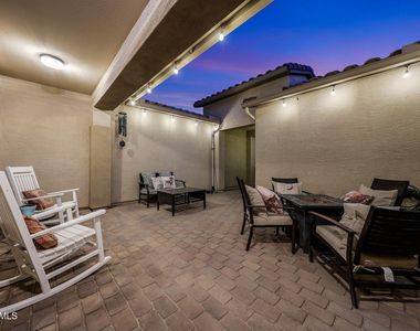 13532 W Sierra Vista Drive - Photo Thumbnail 4