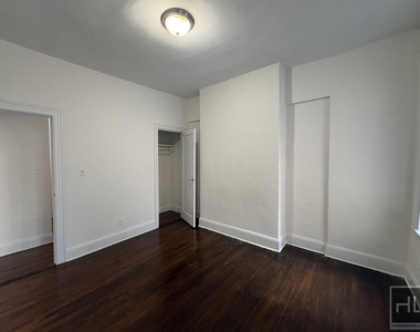 3 Avenue - Photo Thumbnail 1