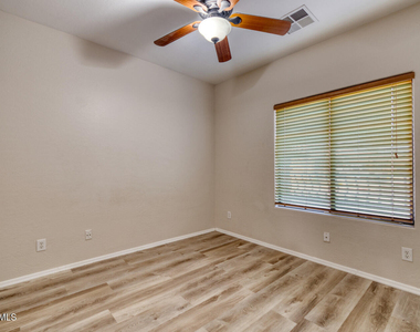 2565 S Signal Butte Road - Photo Thumbnail 17