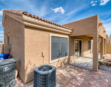 2565 S Signal Butte Road - Photo Thumbnail 30