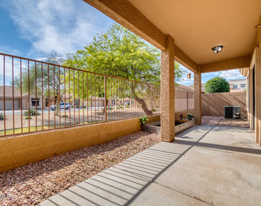 2565 S Signal Butte Road - Photo Thumbnail 31