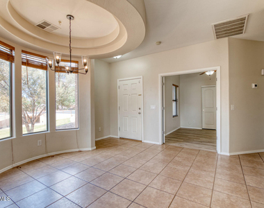 2565 S Signal Butte Road - Photo Thumbnail 7