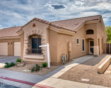 2565 S Signal Butte Road - Photo Thumbnail 3