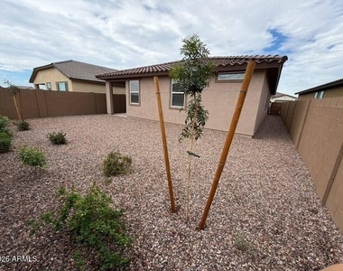 4517 E Kenneth Lane - Photo Thumbnail 41