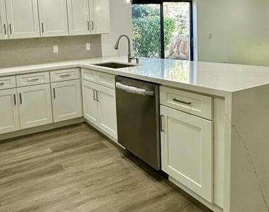 21741 Cypress Drive - Photo Thumbnail 5