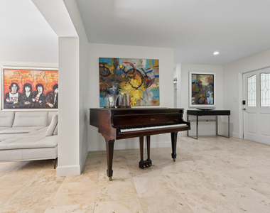 50 Nw 5th Avenue - Photo Thumbnail 6