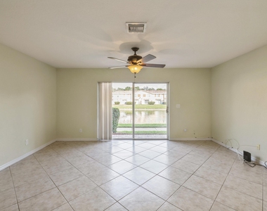 22131 Majestic Woods Way - Photo Thumbnail 4