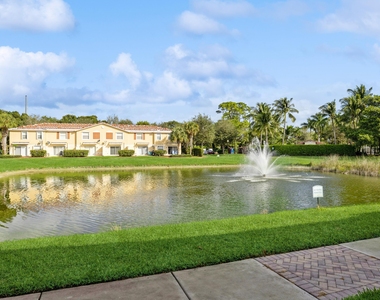 22131 Majestic Woods Way - Photo Thumbnail 12