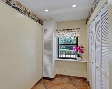 2910 Sw 22nd Circle - Photo Thumbnail 16