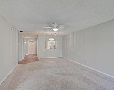 2910 Sw 22nd Circle - Photo Thumbnail 3