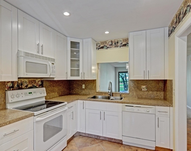 2910 Sw 22nd Circle - Photo Thumbnail 14