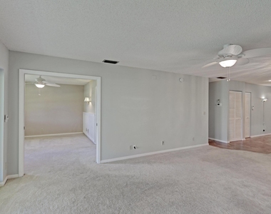 2910 Sw 22nd Circle - Photo Thumbnail 7