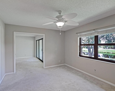 2910 Sw 22nd Circle - Photo Thumbnail 9