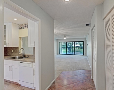 2910 Sw 22nd Circle - Photo Thumbnail 2