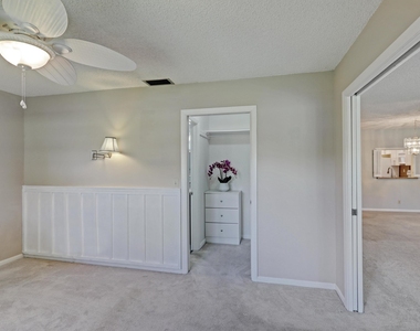 2910 Sw 22nd Circle - Photo Thumbnail 10