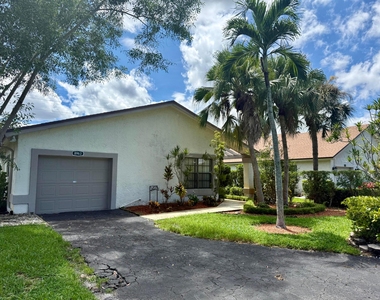 8963 Old Pine Way - Photo Thumbnail 1