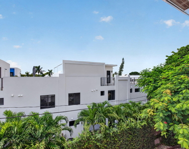 2725 Ne 8th Avenue - Photo Thumbnail 46