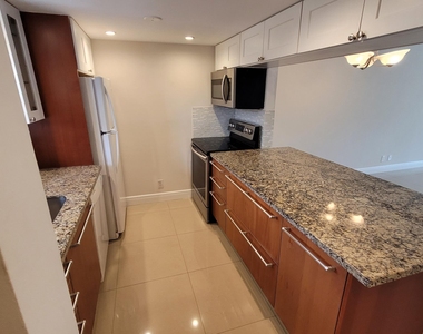 6283 La Costa Drive - Photo Thumbnail 2