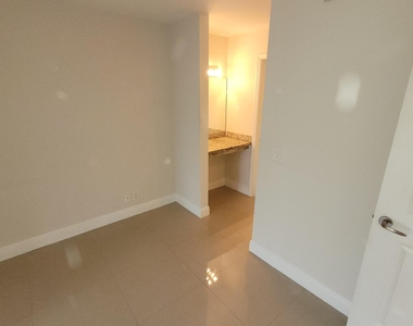 6283 La Costa Drive - Photo Thumbnail 14
