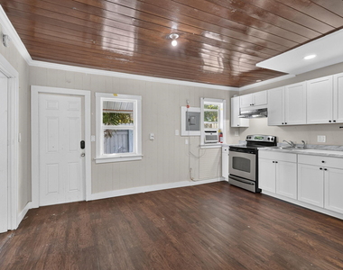 311 N Federal - Photo Thumbnail 15