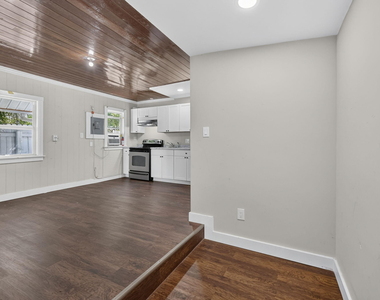 311 N Federal - Photo Thumbnail 12