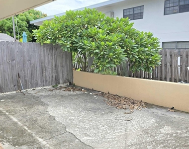 330 Southwind Drive - Photo Thumbnail 3