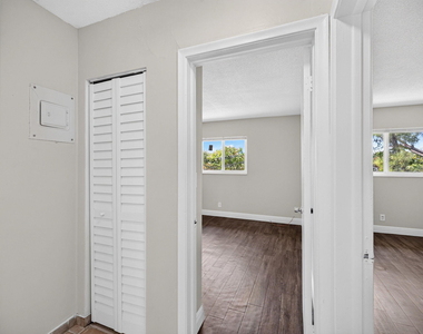 1007 W Prospect - Photo Thumbnail 35
