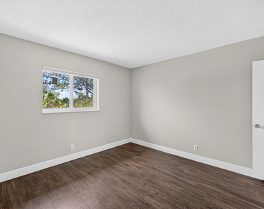 1007 W Prospect - Photo Thumbnail 32