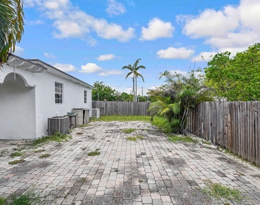 500 Nw 120th Street - Photo Thumbnail 27