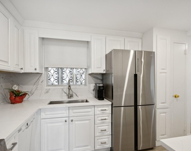 3475 S Ocean Boulevard - Photo Thumbnail 12