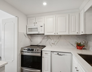 3475 S Ocean Boulevard - Photo Thumbnail 11