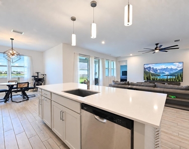 14252 Murney Way - Photo Thumbnail 20