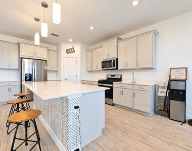 14252 Murney Way - Photo Thumbnail 19
