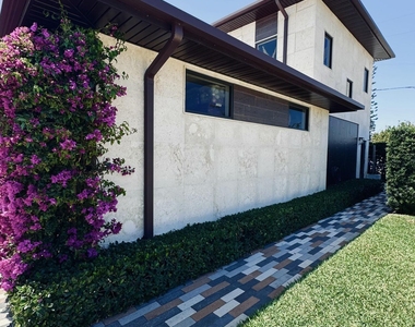301 Palmetto Street - Photo Thumbnail 1