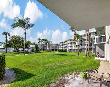 2741 Village Boulevard - Photo Thumbnail 9